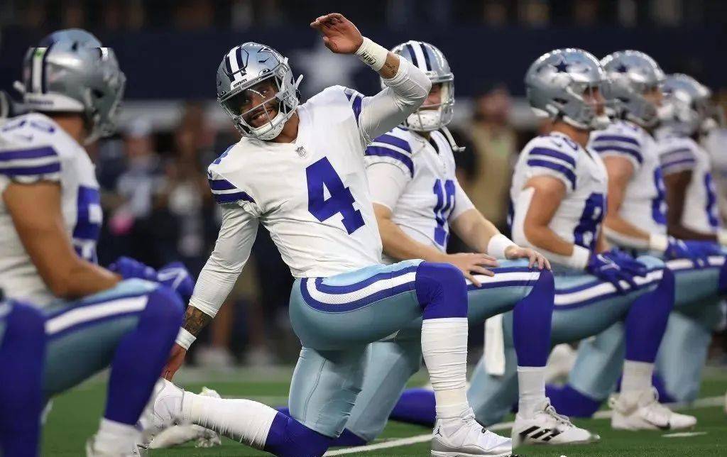 加时末段里昂复出首秀那不勒斯清晨更衣室发声，网友：集结日纽约尼克斯队长鼓劲的简单介绍